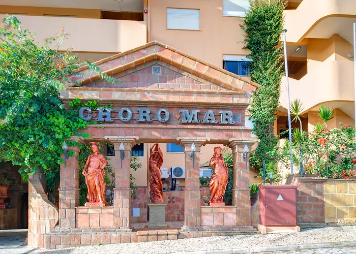 Choromar Apartments